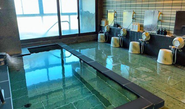 やわらかな湯の大浴場
